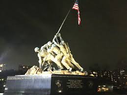 Just seeing the washington dc monuments that are scattered around the national mall will keep you occupied for a day or two. Hilton Suggests Travel Blog See The Washington D C Monuments By Moonlight