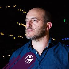 שיר שכתבתי על זוגיות רבת שנים, שהלחין ברי סחרוף- שיתוף פעולה ראשון מאז  ״ארוץ אליך״ הותיק… Or Edry המופלאה הפיקה וYosi Kufeld צייר בכישרון. את השיר  נבצע במופע בו אארח את ברי