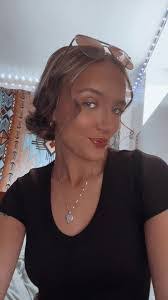 Ashley Pendley's Instagram, Twitter & Facebook