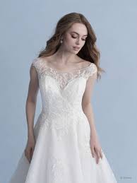 That is why we have put together a collection of winter wedding dresses to achieve the winter wedding of your dreams. Style D267 Snow White Allure Bridals