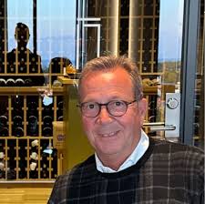 I've spent my work life transforming challenges into opportunities into  growth 🚀 Currently