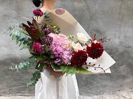 The water hyacinth flowers grow in pockets around the village, so simply wander around the area as you fancy. Best Florists In Hong Kong That Craft Beautiful Bouquets Honeycombers