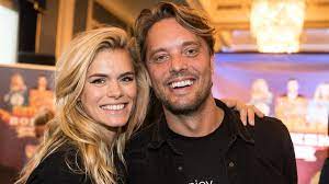 Deze ietwat arrogante aantrekkelijke excentrieke actrice afkomstig uit amsterdam, the. Bas Smit Hint Op Derde Kindje Met Nicolette Rtl Boulevard