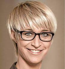 At ju she is particularly responsible for social issues. Cdu Nominiert Nadine Schon Fur Den Wahlkreis St Wendel