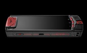 Vertu Ti Ferrari: Heißer Draht nach ...