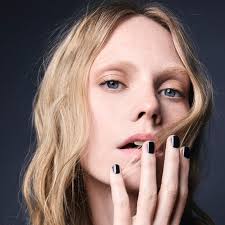 VOGUE Beauty Salon: Nicole Böhm