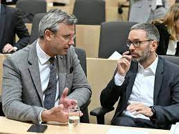 Er fordert im akkord den rücktritt des . Personaldebatte Kickl Stichelt In Fpo Weiter Gegen Hofer Wiener Zeitung Online