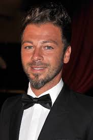 Popsugar Uk Christophe Mae Chanteurs Francais Comedien