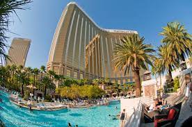 Mandalay Bay Pools Mandalay Bay Pool Las Vegas Love Mandalay Bay