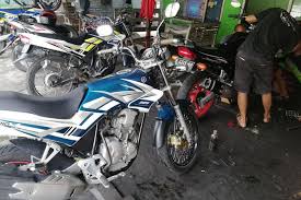 Terutama motor jenis sport yang tangki bahan bakarnya langsung kena hujan atau berjemur di siang hari bolong. Perhatikan 4 Hal Ini Saat Membeli Yamaha Scorpio Halaman All Kompas Com