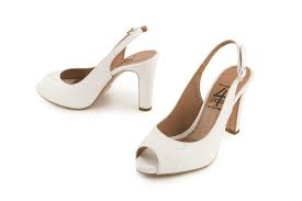 Sandalo sposa comodo spuntate nuova collezione 2019 scarpe matrimonio. 28 Ottime Idee Su Scarpe E Sandali Da Sposa Bridal Shoes And Sandals Sandali Da Sposa Scarpe Sandali