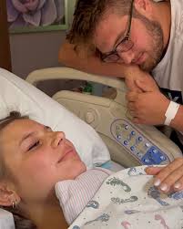 Baby Travellerites is here! We are so in LOVE! Baby and mama are doing  great! To find out more details go see @yawi_nellyknows #YouAREworthit