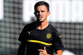 Han spiller hovedsageligt som forsvarer for atletico mg i serie a. Diretoria Do Penarol Confirma Transferencia De Lateral Lucas Hernandez Para O Atletico Mineiro Espaco Galera