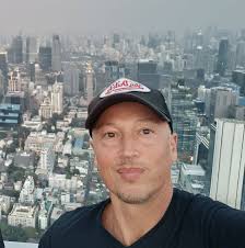 Every summer, animals suffer in hot cars. Call 1717 immediately if you spot  an animal in distress. 🔥 With rising temperatures, closed cars become  dangerous in minutes