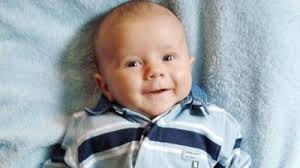 Aber ab wann greifen babys das erste mal? Korperliche Entwicklung Drehen Und Greifen Babywelten Ch