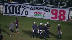 Na boa vocês torcedores do fluminense acho que vocês não podem falar nada pois time que já disputou a série c do campeonato brasileiro não pode vim campeonato brasileiro série c: Torcida Exibiu Faixa Lembrando Libertadores Do Vasco E Serie C Do Fluminense Netvasco