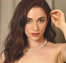 Photos by 💫😻 Nina simonetti 🦋💙 (@viol.e6029) · December 16, 2024