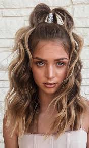 As a matter of fact, long hairstyles really makes women look more feminine and graceful. 22 Fabulous Hairstyles For Christmas And New Year Eve S Party