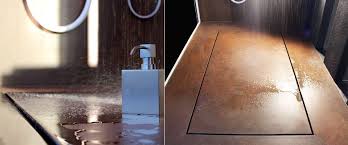 Fliest man zuerst die wand, läuft das wasser von der wand auf eine horizontale silikonabdichtung zwischen wand und bodenfliese. Geflieste Duschen Ohne Gefalle Mit Grossen Fliesen Baqua