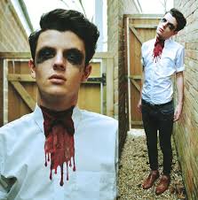 Resultado de imagem para roupa halloween