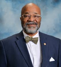 Albert Kelly's Instagram, Twitter & Facebook