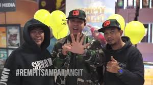 Eager to win back his girlfriend, kudin rushes off to join a gang of mat rempit. Rempit Sampai Langit Posts Facebook