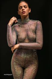 Bruna Marquezine Nudes - Fappenist