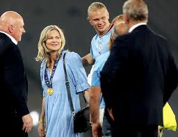 Erling and his mom 🥰 #erlinghaaland #erlinghaaland🇳🇴 #haaland #mancityfc  #manchestercity