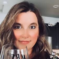 Jennifer Stapp's Instagram, Twitter & Facebook