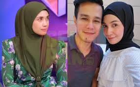 Mungkin kita tak tahu izreen juga memendam sungguhpun di buang suami tercinta, namun bekas madu izreen tetap mempunyai seorang ayah yang sentiasa menyokong setiap apa yang dilakukan. Izreen Azminda Ude Wahid Mengaku Ke Mahkamah Syariah Untuk Gempak