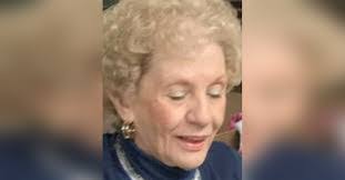 Helen Kaufman's Instagram, Twitter & Facebook