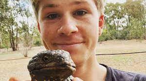 Weitere ideen zu steve irwin, australien, tattoo australia. 16 Geburtstag So Gross Ist Steve Irwins Sohn Geworden Promiflash De