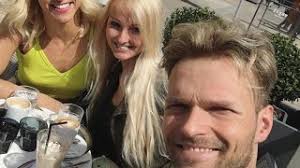 3x dancingstars winner on orf1 tv, 5x world show dance champion, pro on rtl's let's dance. Mutig Let S Dance Vadim Stellt Ex Kathrin Seine Neue Vor Youtube
