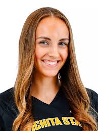 Lauren Cary's Instagram, Twitter & Facebook