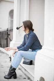 Our privacy policy has been updated, if you agree to our policy, please continue to our site. 12 Different Ways To Style Mom Jeans Hustle And Hearts