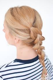 Easy braiding tips for beginners, as part of our 29 ways to braid series. The No Braid Braid 5 Pull Through Braid Tutorials Hair Romance