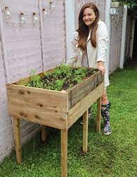 How To Make A Diy Raised Garden Planter Box For Vegetables With Legs Raised Garden Planters Raised Garden Beds Raised Garden