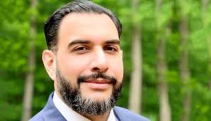 Kara Klinger succeeds Tom Corona as Deloitte's Tampa leader