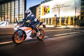 The ktm rc 125 and rc 200 motorcycles get electronic orange and dark galvano respectively. Ktm Rc 125 Alle Technischen Daten Zum Modell Rc 125 Von Ktm