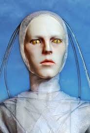 Thomas Jerome Newton in alien form 👽