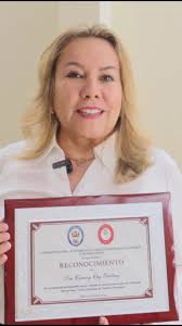 Quiero expresar mi más sincero agradecimiento a la Asociación Nacional y  Departamental de Notarios de Fe Pública por este reconocimiento. Que el  mérito y la excelencia sigan siendo siempre el camino ...