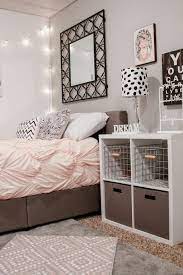 Weitere ideen zu zimmer schlafzimmer deko dekoration zimmer einrichten. 77 Deko Ideen Schlafzimmer Fur Einen Harmonischen Und Einzigartigen Schlafbereich