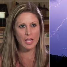 Η γυναίκα «Αστραπή»: Την χτύπησε κεραυνός και απέκτησε μια μοναδική  ικανότητα (βίντεο)