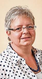 Christina Feiler's Instagram, Twitter & Facebook