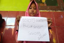 Ingin Jadi Polwan Anak Korban Tsunami Ini Ngotot Bersekolah Meski Tak Memiliki Seragam Dan Sepatu Bantenhits