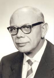 Jan Sauer, Bjørg Berg og Emil Schanche blir beæret