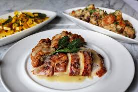 Turkey breast, mashed potatoes, gravy, stuffing, mac n cheese, green bean casserole, cranberries, charcuterie board, pumpkin pie and assorted artisan breads. Where To Order Thanksgiving Dinner 2020 In Chicago Choose Chicago