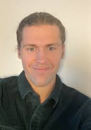 Zachary Shriver's Instagram, Twitter & Facebook