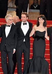 Samedi soir sur france 2, le réalisateur et acteur mathieu kassovitz était très remonté contre yann moix, le très vite, le ton est monté entre mathieu kassovitz et yann moix, qui a critiqué l'ouvrage. Juliette Binoche Wikipedia
