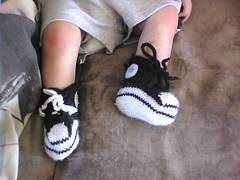 931 projects, in 1919 queues. Knitting Patterns Galore Converse Baby Booties